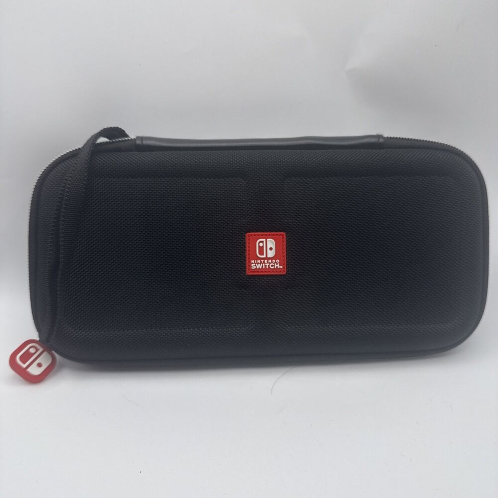 Nintendo Switch Game Traveler Carrying Case Gray